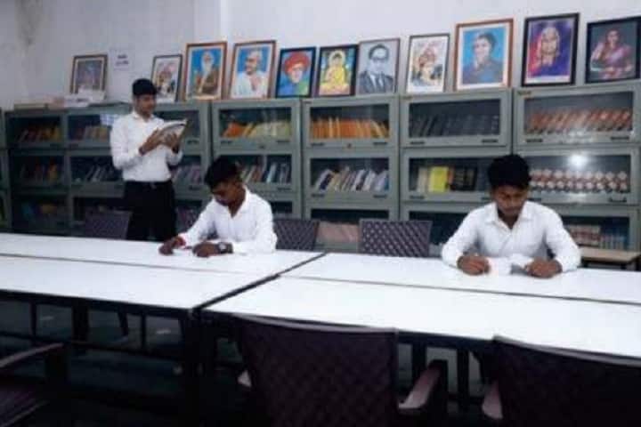 Dr BRA Law College campus in Nagpur, Maharashtra, India — photo 3