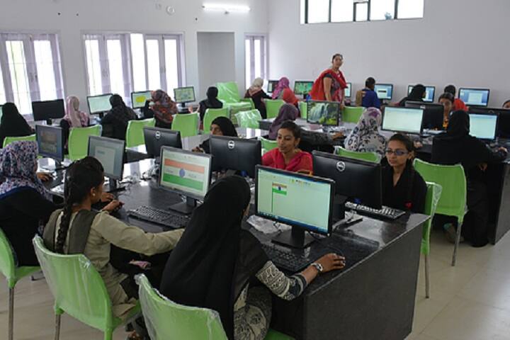 Mahdi Girls College campus in Bhavnagar, Gujarat, India — photo 2