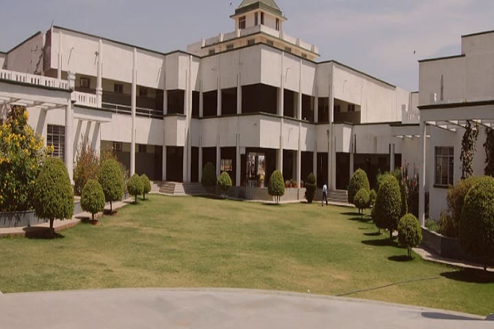 Mandsaur Institute of Pharmacy campus in Mandsaur, Madhya Pradesh, India — photo 1