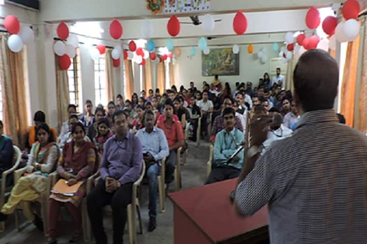 Shri Shivaji Maratha Society's Law College campus in Pune, Maharashtra, India — photo 1