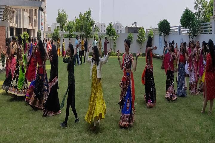 Vivekanand Law College campus in Ahmedabad, Gujarat, India — photo 5