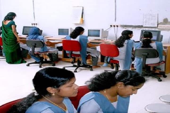 Nazareth College of Pharmacy campus in Thiruvalla, Kerala, India — photo 3