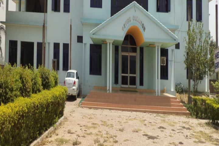 Vivek College of Law campus in Bijnor, Uttar Pradesh, India — photo 1