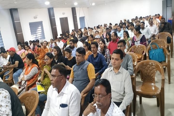 NDMVP Samajs College of Architecture campus in Nashik, Maharashtra, India — photo 5