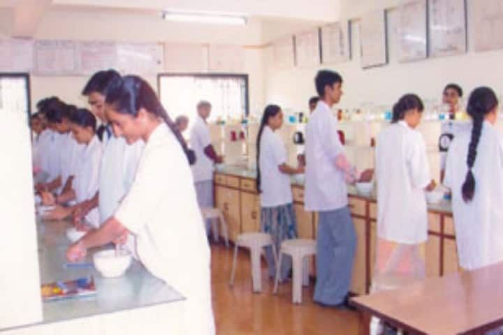 CN Kothari Homoeopathic Medical College and Research Centre campus in Tapi, Gujarat, India — photo 2