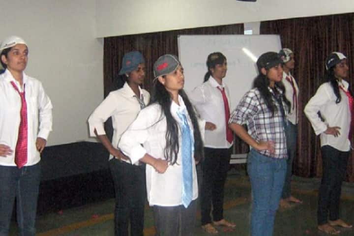 Tehmi Grant Institute of Nursing Education campus in Pune, Maharashtra, India — photo 5