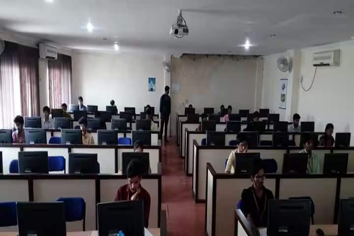 Matrusri Engineering College campus in Hyderabad, Telangana, India — photo 2
