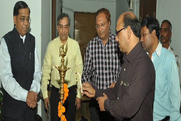 Faculty of Technology and Engineering campus in Vadodara, Gujarat, India — photo 2