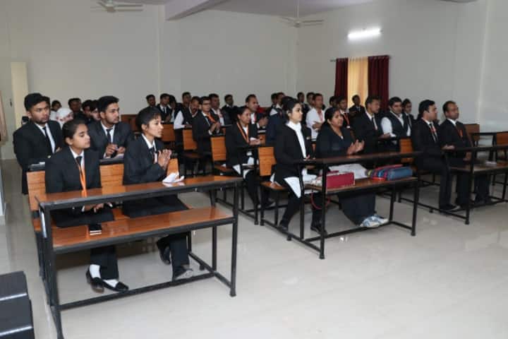 Vasudev College of Law campus in Haldwani, Uttarakhand, India — photo 2