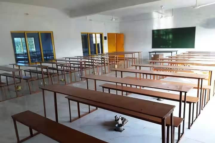 Hakikullah Chaudhary College of Pharmacy campus in Gonda, Uttar Pradesh, India — photo 5
