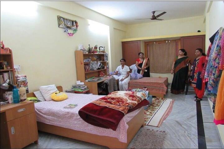 Sri Ramakrishna Mission Sevashrama School of Nursing campus in Vrindavan, Uttar Pradesh, India — photo 5