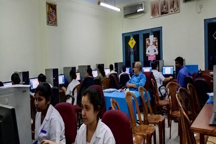 Sri Ramakrishna Mission Sevashrama School of Nursing campus in Vrindavan, Uttar Pradesh, India — photo 6