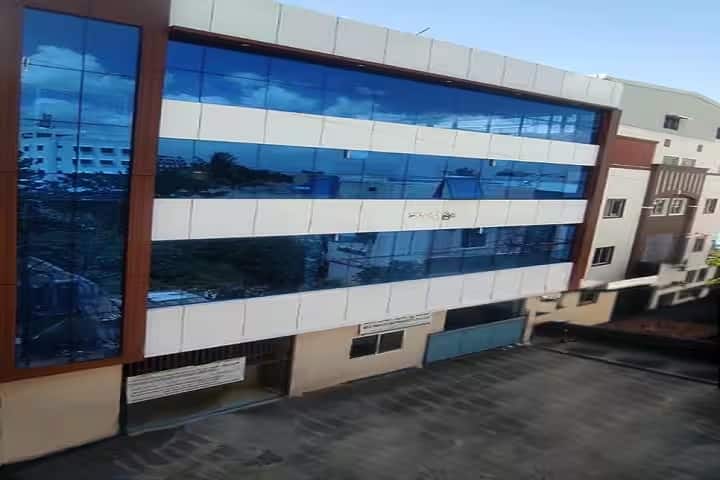 Sri Ramakrishna College of Nursing campus in Bangalore, Karnataka, India — photo 1