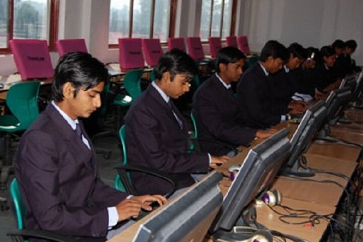 Translam College of Law campus in Meerut, Uttar Pradesh, India — photo 4