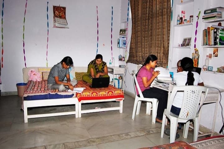 Translam College of Law campus in Meerut, Uttar Pradesh, India — photo 6