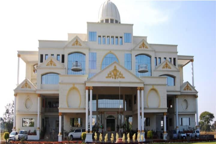 Idyllic Institute of Management campus in Indore, Madhya Pradesh, India — photo 1