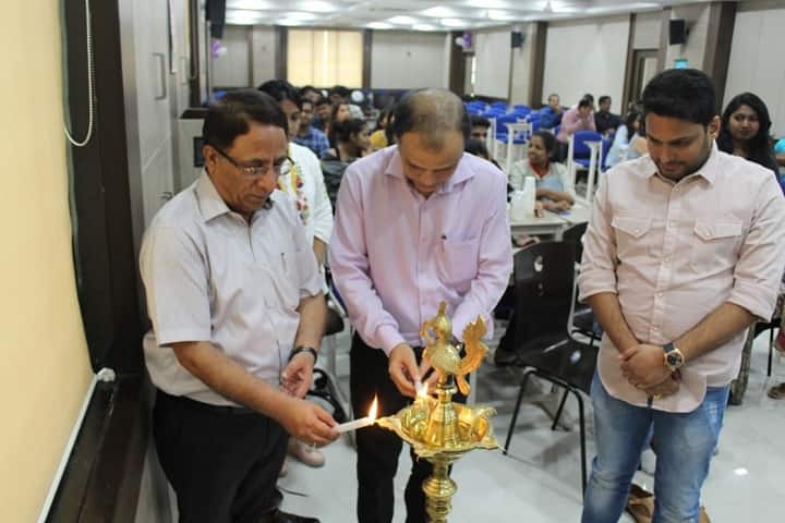 Thakur Ramnarayan College of Law campus in Mumbai, Maharashtra, India — photo 3