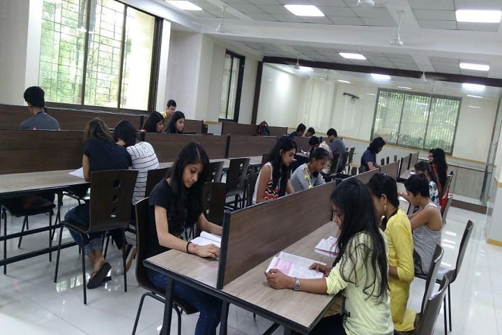 Thakur Ramnarayan College of Law campus in Mumbai, Maharashtra, India — photo 4