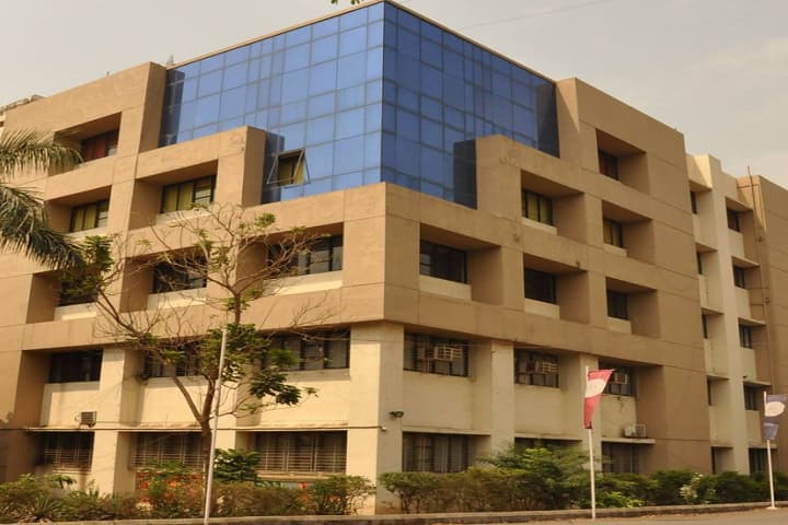 Bharati Vidyapeeth College of Architecture campus in Navi Mumbai, Maharashtra, India — photo 2