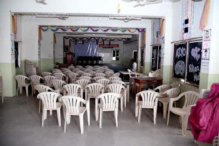 Takhatmal Shrivallabh Homoeopathic Medical College and Hospital campus in Amravati, Maharashtra, India — photo 2