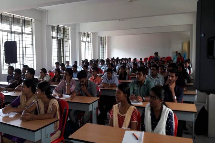 Mar Ivanios College for Advanced Studies campus in Pathanamthitta, Kerala, India — photo 2