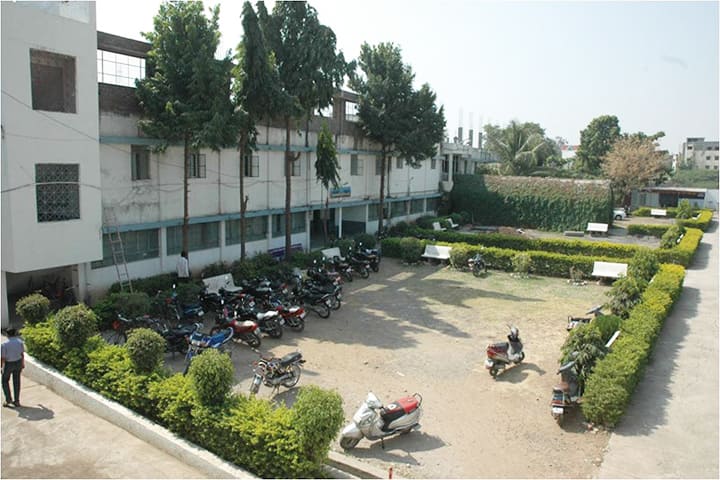 Sonajirao Kshirsagar Homoeopathic Medical College campus in Beed, Maharashtra, India — photo 2