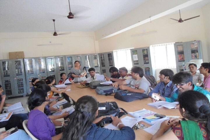 Tolani Institute of Law campus in Gandhidham, Gujarat, India — photo 4