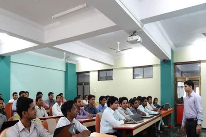 Pillai HOC College of Architecture campus in Rasayani, Maharashtra, India — photo 4
