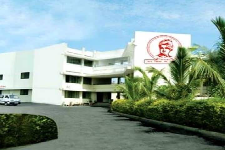 Swami Vivekanand Homoeopathic Medical College and Hospital campus in Bhavnagar, Gujarat, India — photo 1