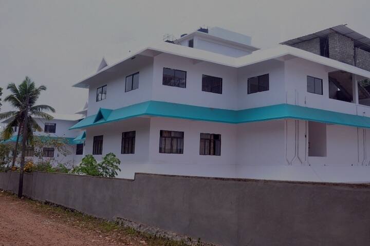 Sree Sudheendra College of Nursing campus in Ernakulam, Kerala, India — photo 1