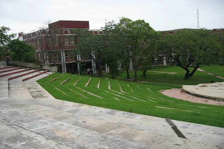 AAERT and SSB Faculty of Architecture campus in Surat, Gujarat, India — photo 3