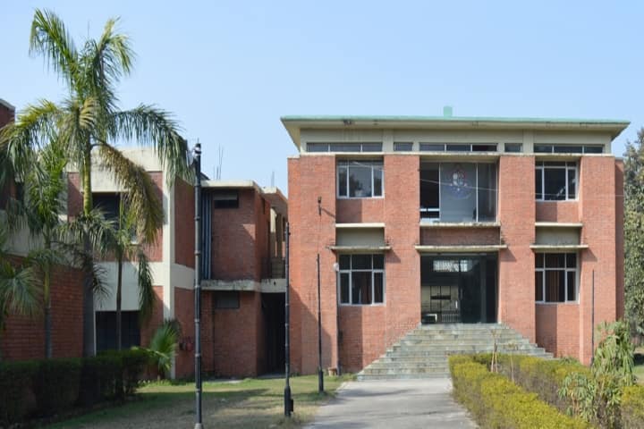Shri Ji Institute of Legal Vocational Education and Research Silver Law College campus in Bareilly, Uttar Pradesh, India — photo 1