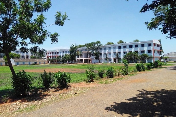 VKR and VNB Polytechnic College campus in Krishna, Andhra Pradesh, India — photo 1