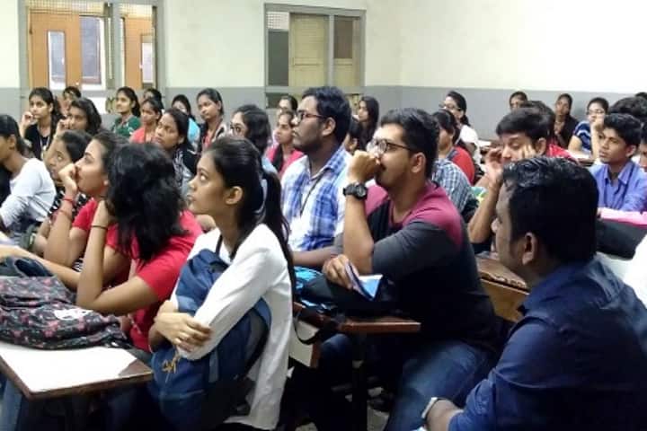 Swami Vivekanand Law College campus in Chandausi, Uttar Pradesh, India — photo 1
