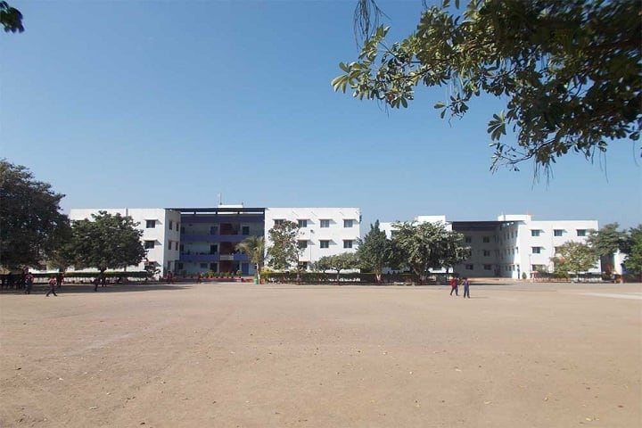 SV Patel Law College campus in Rajkot, Gujarat, India — photo 1