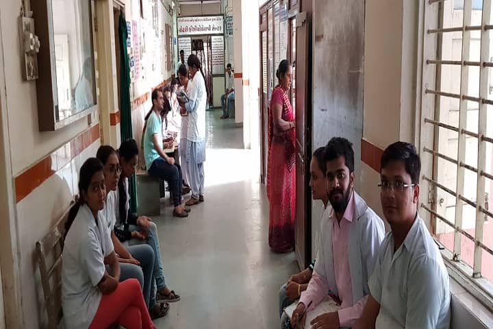 Smt Amrutben Jayantilal Savla Homoeopathic Medical College and Research Institute campus in Mehsana, Gujarat, India — photo 5