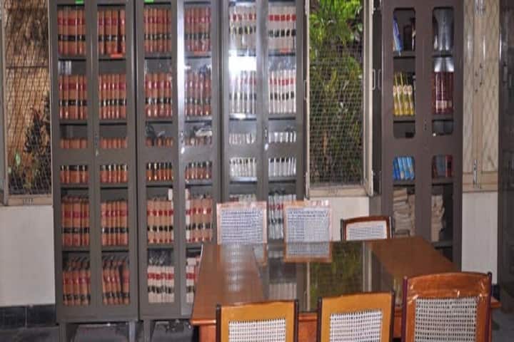 Sultan Ul Uloom College of Law campus in Hyderabad, Telangana, India — photo 2