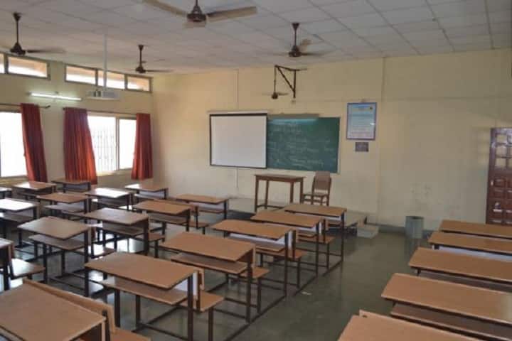 Vivekanand Education Society's Polytechnic campus in Mumbai, Maharashtra, India — photo 6