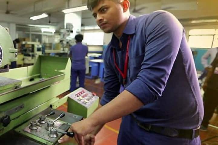 SRM Institute of Science and Technology campus in Chennai, Tamil Nadu, India — photo 3
