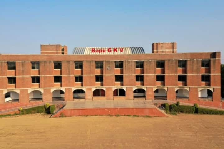 Shankersinh Vaghela Bapu Institute of Nursing campus in Gandhinagar, Gujarat, India — photo 1