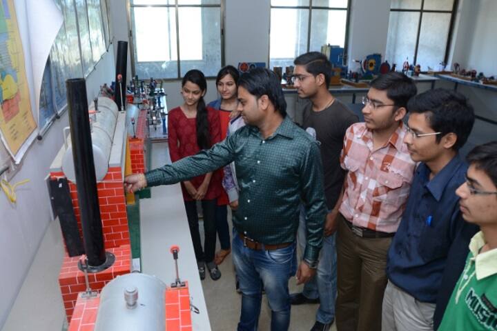 Shankersinh Vaghela Bapu Institute of Nursing campus in Gandhinagar, Gujarat, India — photo 4