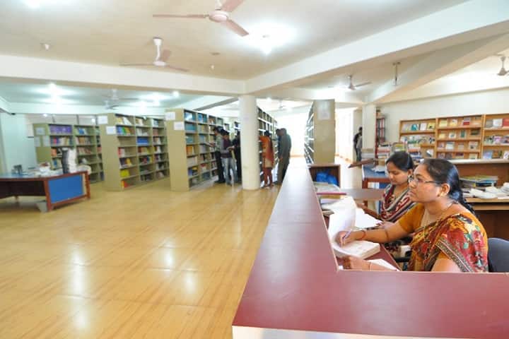 Shankersinh Vaghela Bapu Institute of Nursing campus in Gandhinagar, Gujarat, India — photo 5