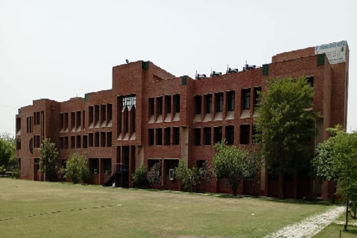 St Thomas College of Law campus in Greater Noida, Uttar Pradesh, India — photo 5