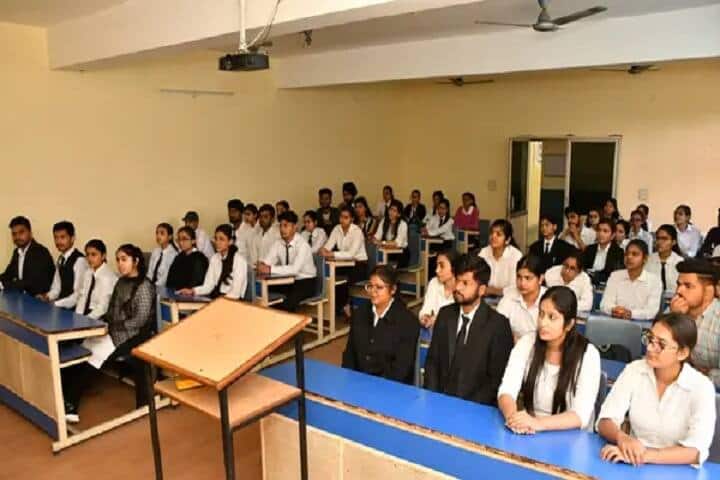 St Soldier Law College campus in Jalandhar, Punjab, India — photo 3