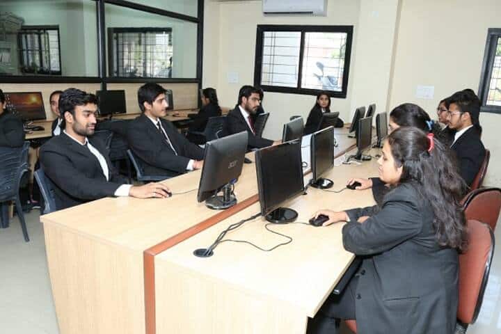 SS Jain Subodh Law College campus in Jaipur, Rajasthan, India — photo 5