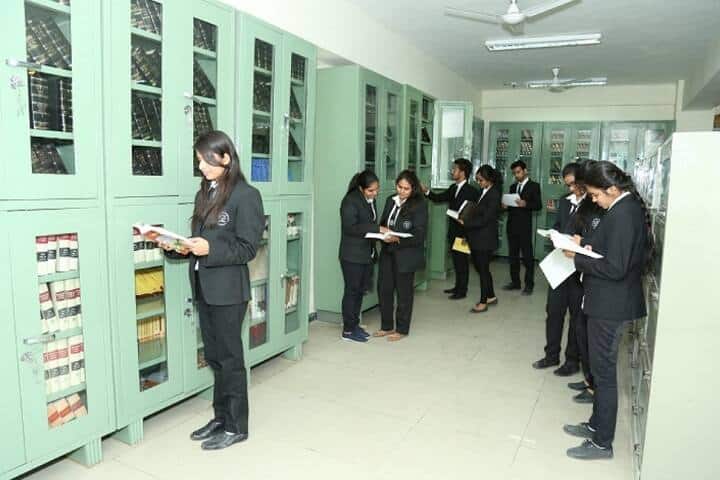 SS Jain Subodh Law College campus in Jaipur, Rajasthan, India — photo 6