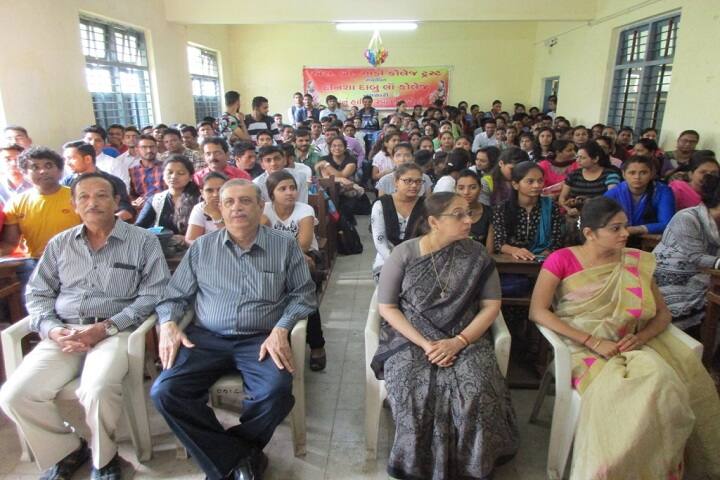 Dinshaw Daboo Law College campus in Navsari, Gujarat, India — photo 1