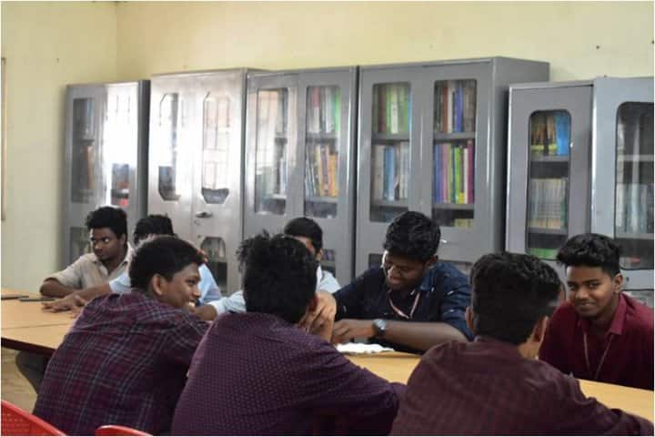Misrimal Navajee Munoth Jain School of Architecture campus in Chennai, Tamil Nadu, India — photo 6
