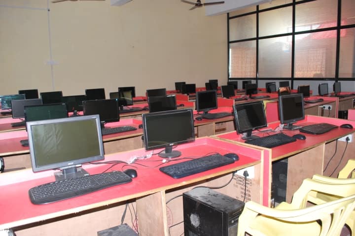 Vishweshwarayya Institute of Engineering and Technology campus in Latur, Maharashtra, India — photo 5