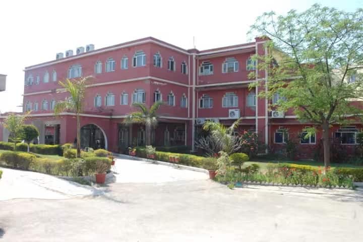 Sri Sukhmani College of Law campus in Dera Bassi, Punjab, India — photo 2
